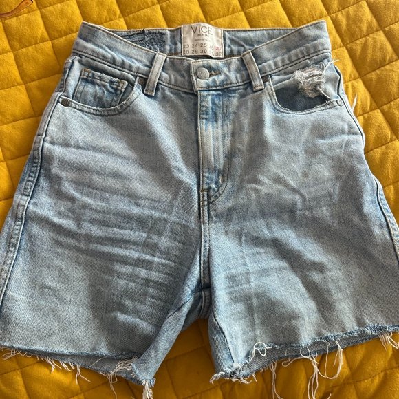 Revice Denim - Picture 1 of 3